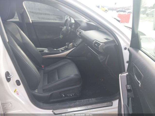 2016 LEXUS IS 300 JTHCM1D2XG5014339 Photo 4
