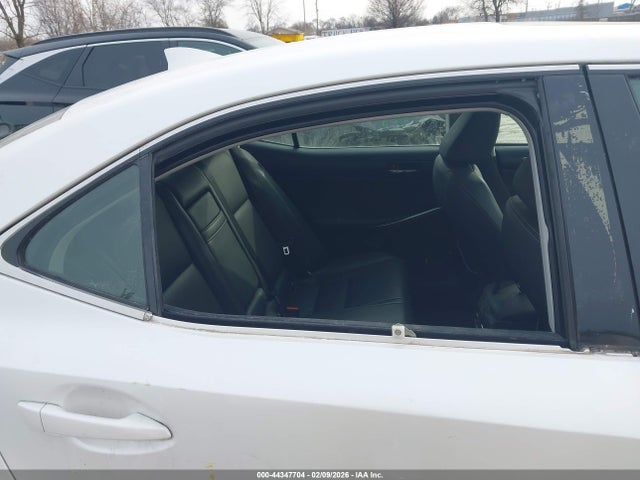 2016 LEXUS IS 300 JTHCM1D2XG5014339 Photo 5