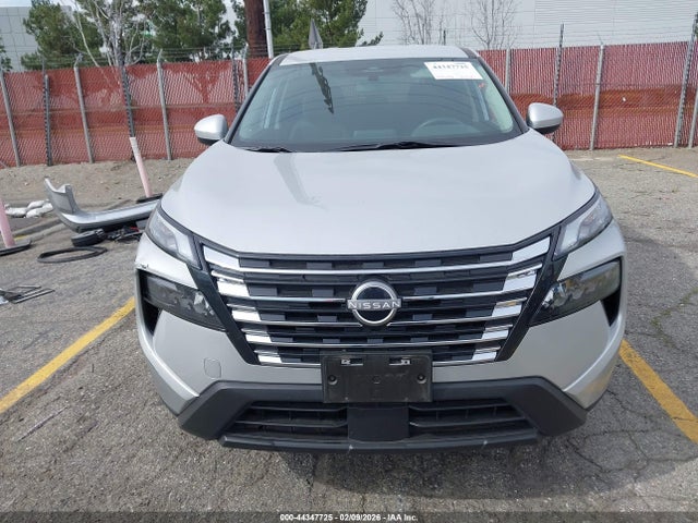 JN8BT3BA8RW352524 Nissan Rogue Sv Fwd