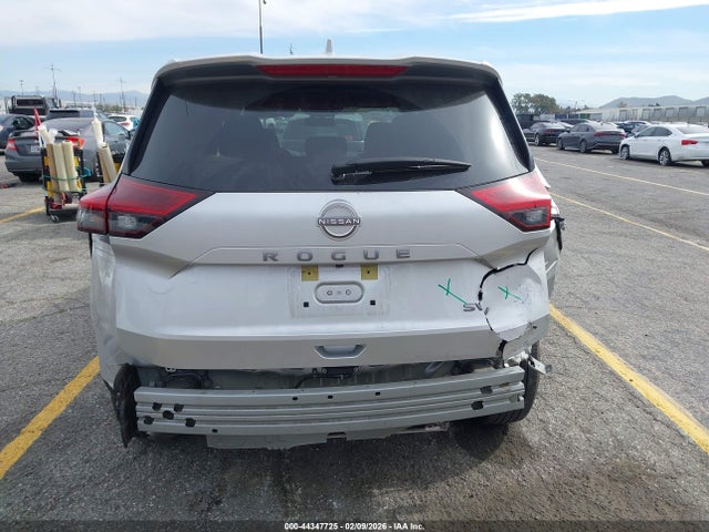 JN8BT3BA8RW352524 Nissan Rogue Sv Fwd