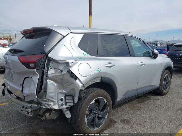 JN8BT3BA8RW352524 Nissan Rogue Sv Fwd