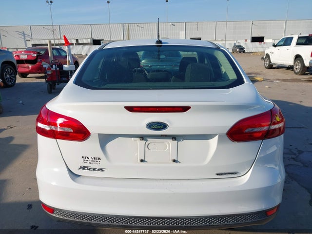 Ford FOCUS S 2016 1FADP3E22GL385228 Image 17