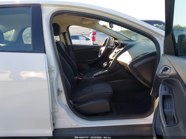 Ford FOCUS S 2016 1FADP3E22GL385228 Image 5