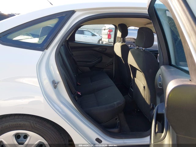 Ford FOCUS S 2016 1FADP3E22GL385228 Image 8