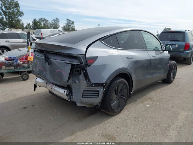 Продажа на аукционе авто 2026 Tesla Model Y Premium Rear-wheel Drive/standard Rear-wheel Drive, vin: 7SAYGDED4TF387033, номер лота: 44347769