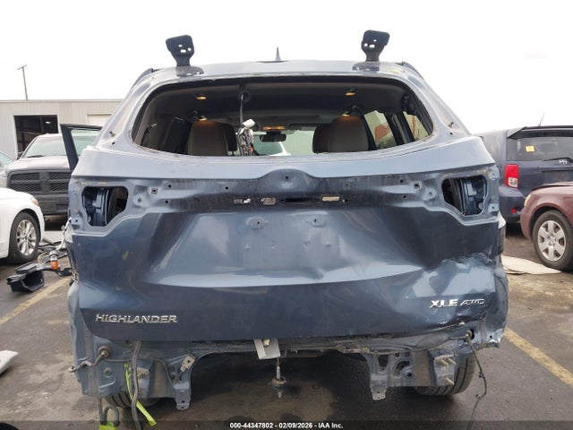 Toyota Highlander Xle 2018 5TDJZRFH8JS816576 Image 18