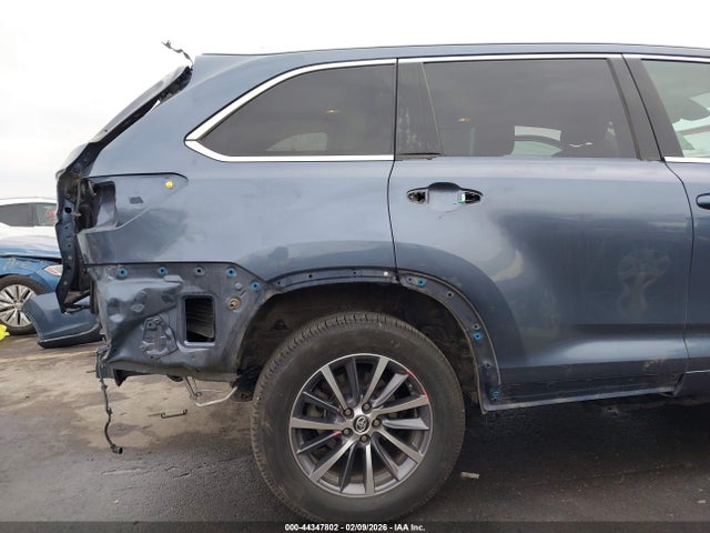 Toyota Highlander Xle 2018 5TDJZRFH8JS816576 Image 6
