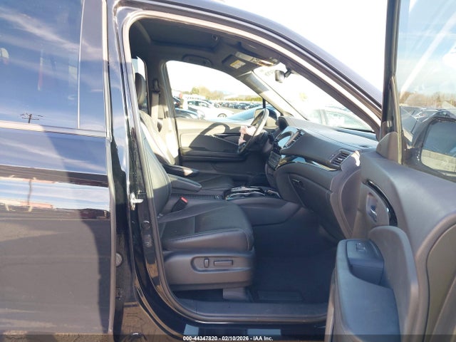 5FNYF8H02LB006683 Honda Passport Awd Elite