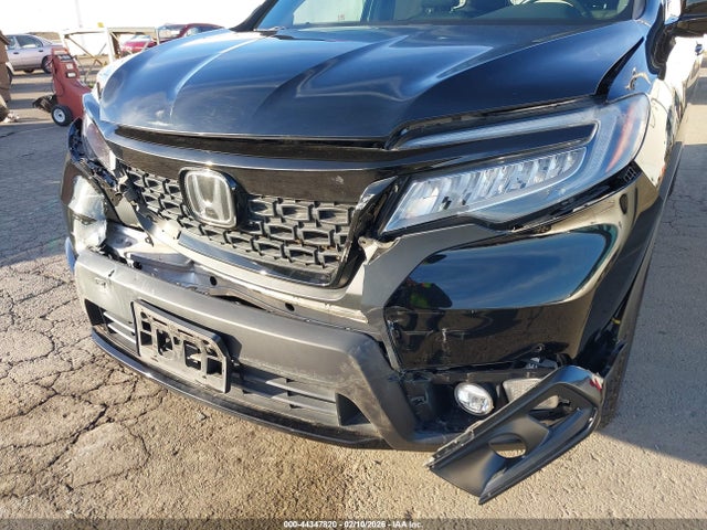 5FNYF8H02LB006683 Honda Passport Awd Elite