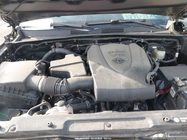 5TFCZ5ANXGX016587 Toyota Tacoma Trd Sport