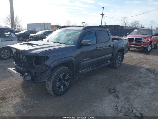 5TFCZ5ANXGX016587 Toyota Tacoma Trd Sport