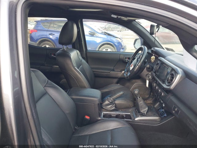 5TFCZ5ANXGX016587 Toyota Tacoma Trd Sport