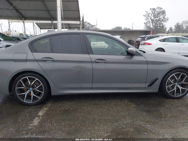 WBA53BH00MCF35086 BMW 530I