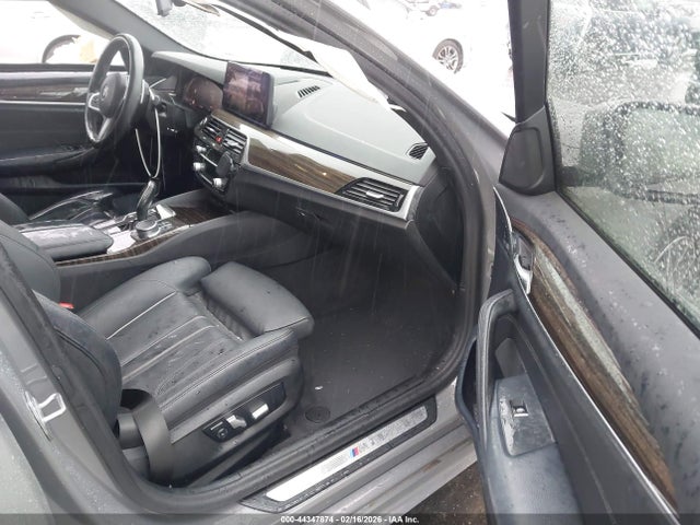 WBA53BH00MCF35086 BMW 530I