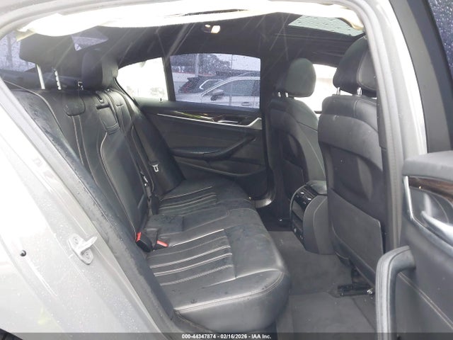 WBA53BH00MCF35086 BMW 530I