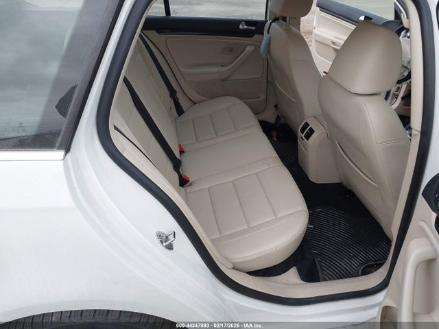 44347893 :رقم المزاد ، 3VWPL7AJ6BM712161 vin ، 2011 Volkswagen Jetta Sportwagen 2.0l Tdi مزاد بيع