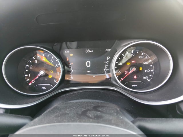 2018 JEEP COMPASS 3C4NJDBB4JT333430 Photo 6