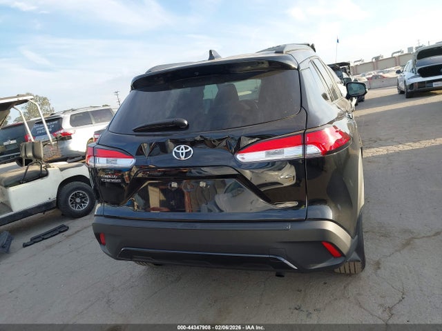 7MUCAAAG9RV095234 Toyota Corolla Cross Le