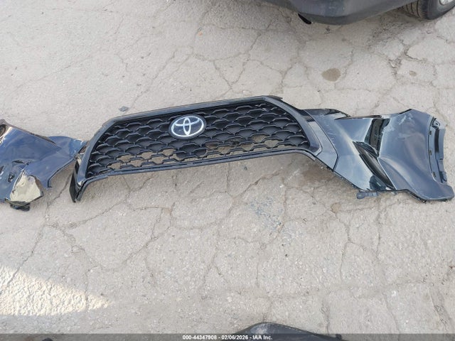 7MUCAAAG9RV095234 Toyota Corolla Cross Le
