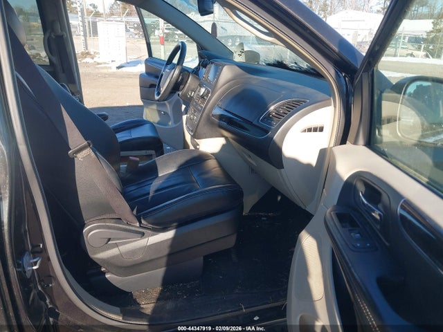 2C4RC1BG3GR254106 Chrysler Town &amp; Country Touring