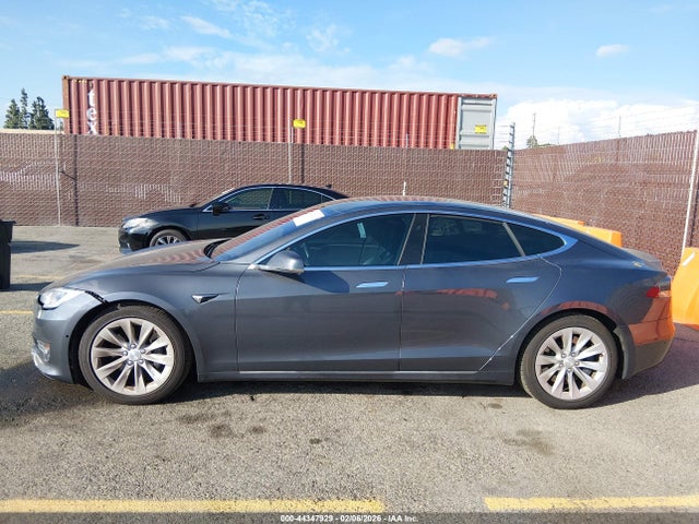 Tesla Model S 100d/75d/p100d 2018 5YJSA1E28JF295227 Image 14