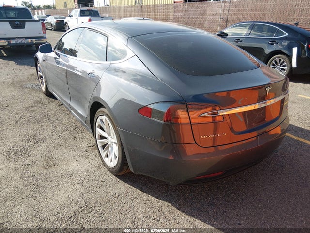2018 TESLA MODEL S 5YJSA1E28JF295227 Photo 2