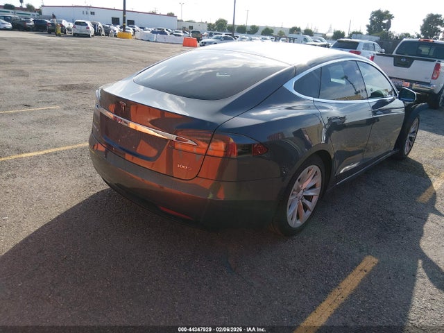 2018 TESLA MODEL S 5YJSA1E28JF295227 Photo 3
