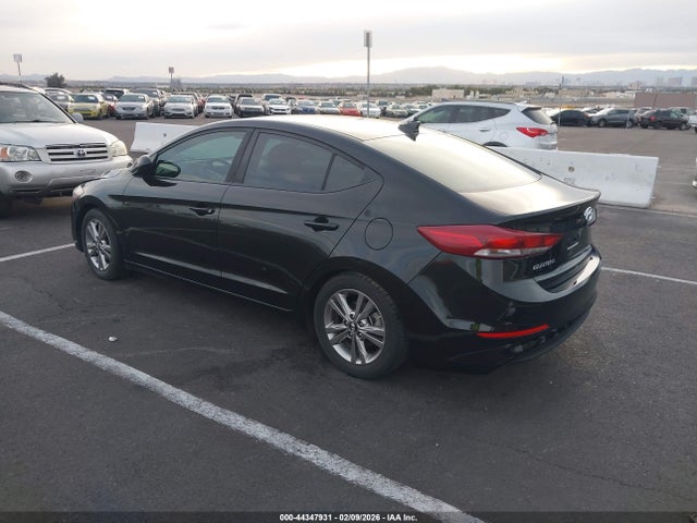KMHD84LF5JU493424 Hyundai ELANTRA SEL