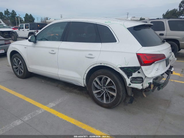 2023 AUDI Q5 WA1EAAFY6P2062906 Photo 2
