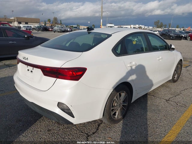 3KPF24AD7PE630287 KIA Forte Lxs