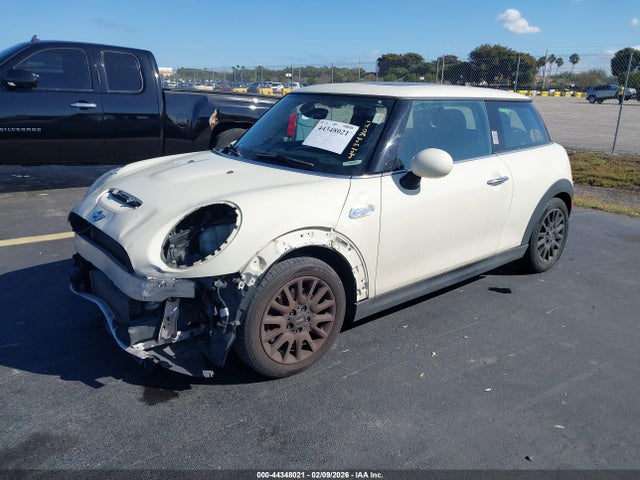 2015 MINI HARDTOP WMWXP7C58F2A41077 Photo 1