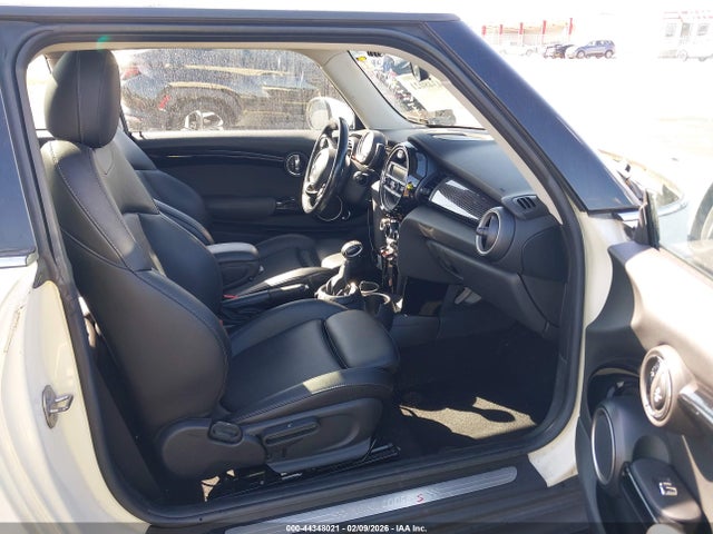 2015 MINI HARDTOP WMWXP7C58F2A41077 Photo 4