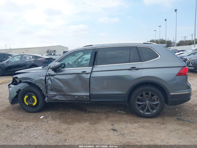 44348023 :رقم المزاد ، 3VV3B7AX4NM172789 vin ، 2022 Volkswagen Tiguan 2.0t Se مزاد بيع