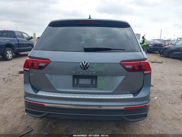 44348023 :رقم المزاد ، 3VV3B7AX4NM172789 vin ، 2022 Volkswagen Tiguan 2.0t Se مزاد بيع