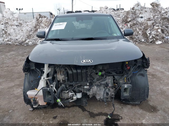 KNDJ23AU0M7796165 KIA SOUL S
