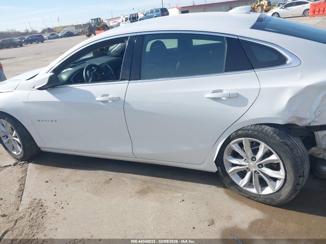 1G1ZD5ST3SF154811 Chevrolet Malibu Fwd 1lt