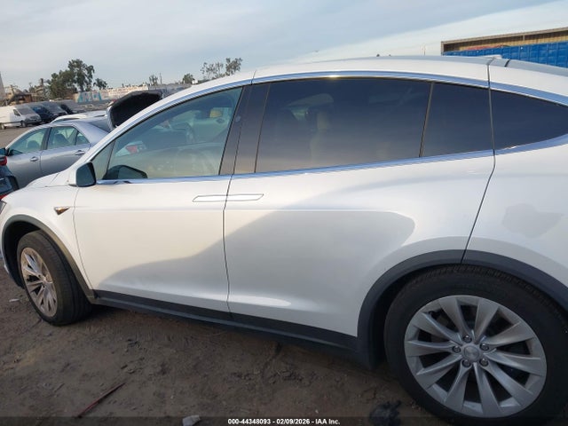 Aukcja sprzedaży 2020 Tesla Model X Long Range Dual Motor All-wheel Drive/long Range Plus Dual Motor All-wheel Drive, vin: 5YJXCAE2XLF250258, numer aukcji: 44348093
