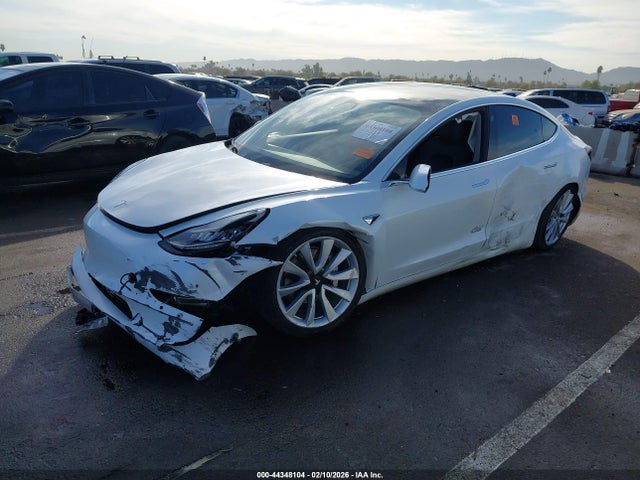 Продажа на аукционе авто 2020 Tesla Model 3, vin: 5YJ3E1EA9LF661540, номер лота: 44348104