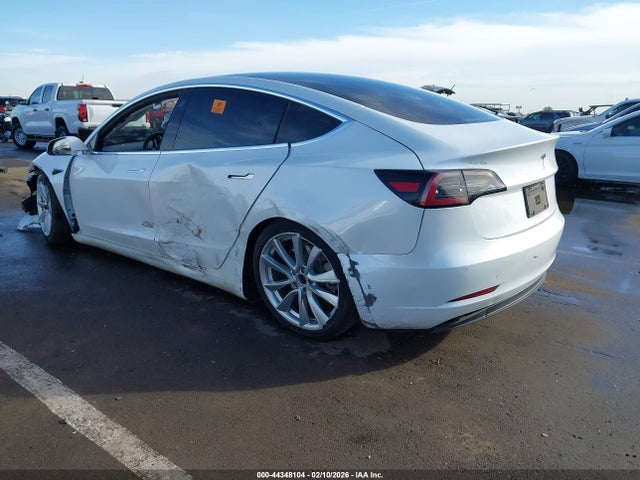 Продажа на аукционе авто 2020 Tesla Model 3, vin: 5YJ3E1EA9LF661540, номер лота: 44348104