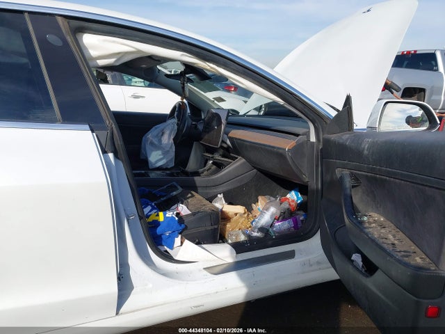 Продажа на аукционе авто 2020 Tesla Model 3, vin: 5YJ3E1EA9LF661540, номер лота: 44348104