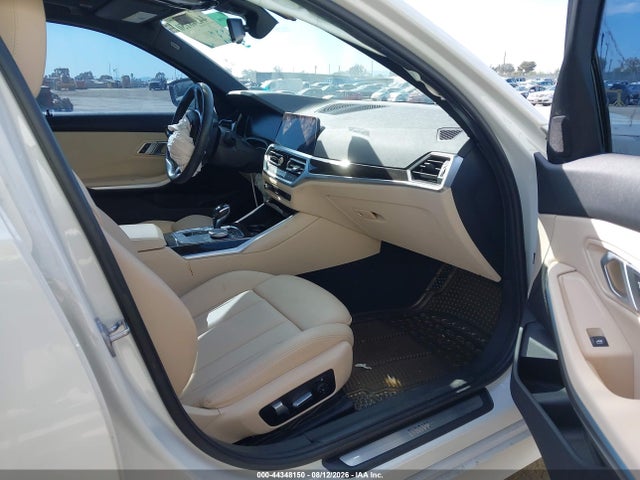 Продажа на аукционе авто 2019 Bmw 330i, vin: WBA5R1C56KAK12288, номер лота: 44348150