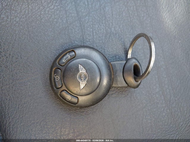 2009 MINI COOPER CLUBMAN WMWML33549TN68925 Photo 10