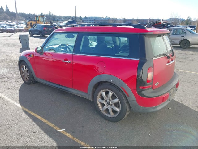 2009 MINI COOPER CLUBMAN WMWML33549TN68925 Photo 2