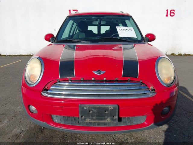 2009 MINI COOPER CLUBMAN WMWML33549TN68925 Photo 5