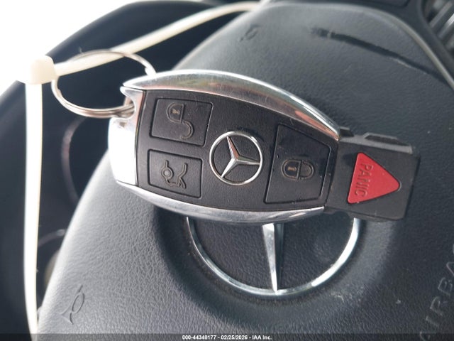44348177 :رقم المزاد ، WDDKJ5KB0DF198623 vin ، 2013 Mercedes-benz E 350 مزاد بيع