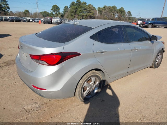 Hyundai ELANTRA SE 2015 5NPDH4AE2FH569553 Image 4