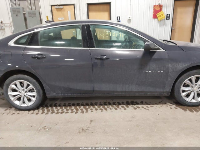 1G1ZD5ST0SF115707 Chevrolet Malibu Fwd 1lt
