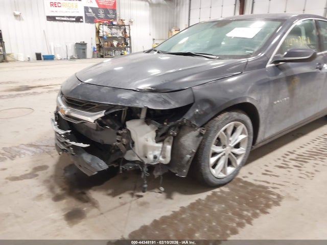 1G1ZD5ST0SF115707 Chevrolet Malibu Fwd 1lt