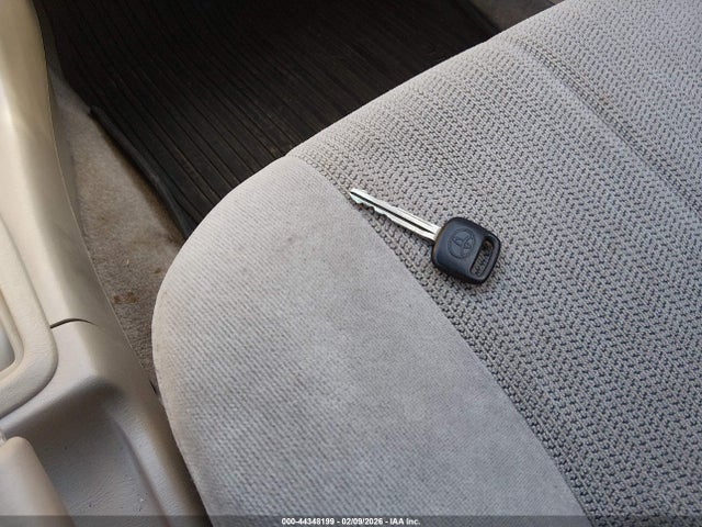 2002 TOYOTA COROLLA 2T1BR12E02C519409 Photo 10