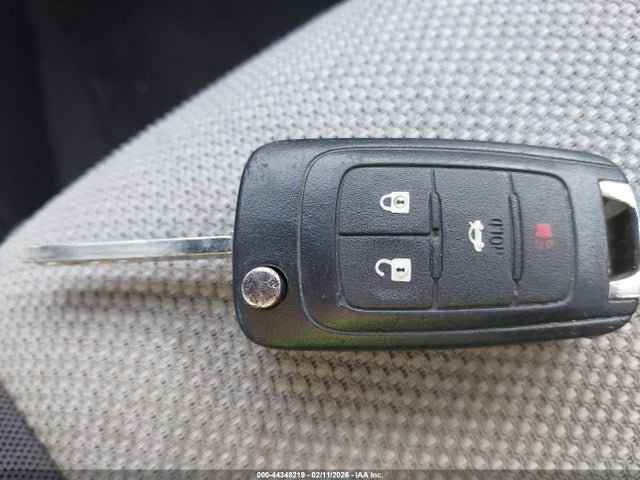 44348219 :رقم المزاد ، 1G1PA5SH2F7230420 vin ، 2015 Chevrolet Cruze Ls Auto مزاد بيع